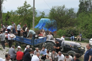 Geyve Halidiye Köyü Geleneksel Hıdırellez Hayır pilavına katıldık. Allah kabul etsin…
