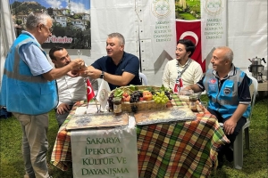 Serdivan Belediye Başkanı Osman ÇELİK standımızı ziyaret etti.