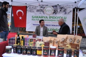 Pamukova Ayva ve Yöresel Ürünler Festivali