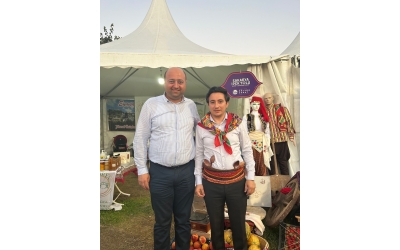 Sakarya Serbest Muhasebeci Mali Müşavirler Odası Başkanı, hemşehrimiz ve Yüksek İstişare Kurulu üyemiz Erdinç ATALAY bey standımızı ziyaret ettiler. 