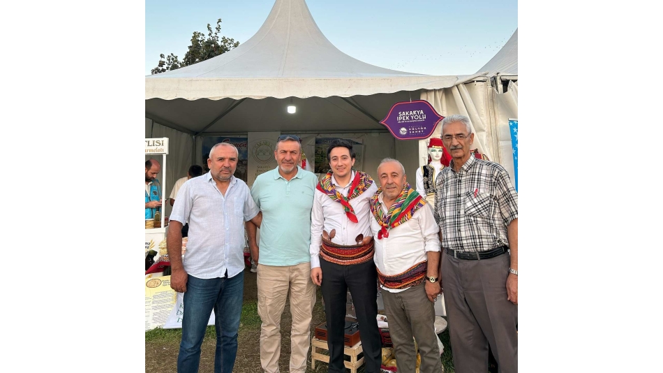 Yönetim Kurulu üyemiz Pamukovalı hemşehrimiz Ahmet TOKAÇ standımızı ziyaret etti.