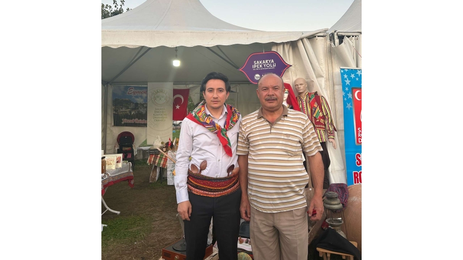 Pamukova Komisyon Üyemiz Kıymetli büyüğümüz, Hüseyin ŞEN standımızı ziyaret etti. 