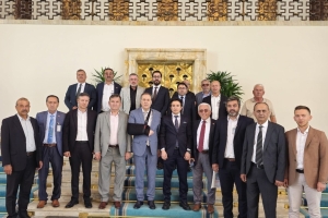 Milletvekilimiz, Yüksek İstişare Kurulu üyemiz Sn. Murat KAYA vekilimizi TBMM çalışma ofisinde ziyaret ettik.