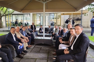 Milletvekilimiz, Yüksek İstişare Kurulu üyemiz Sn. Murat KAYA vekilimizi TBMM çalışma ofisinde ziyaret ettik.