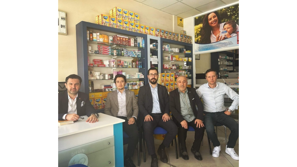 Yönetim Kurulu başkanımız Fatih EREN ve yönetim kurulu üyelerimiz ile Geçtiğimiz dönem Pamukova Belediye Başkanı ve Yüksek İstişare Kurulu Üyemiz Kıymetli başkanımız Sn. Güven ÖVÜN beyefendiyi ziyaret ettik.